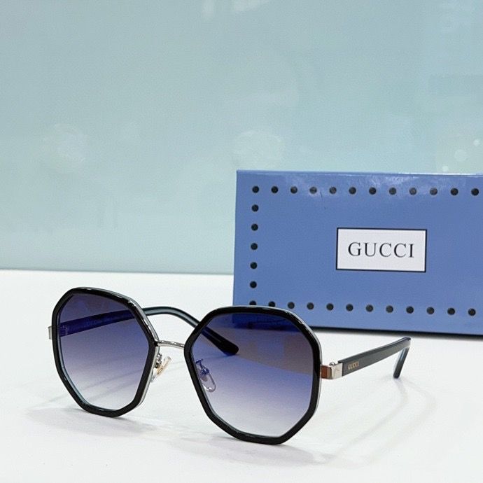 Gucci Sunglass AAA 069